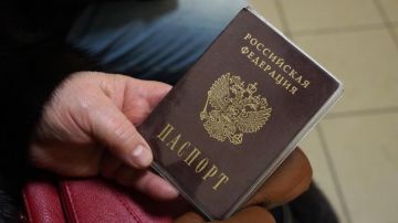 Более 60 тысяч жителей Приднестровья подали заявки на получение российского гражданства, однако желающих гораздо больше – Вадим Красносельский в интервью РИА Новости