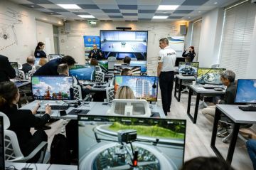 В Молдове будут учить операторов дронов, такой спец-класс открыли в молдавской академии МВД