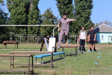 СПОРТИВНЫЙ КЛУБ АРМИИ ПРОВЕЛ ЭСТАФЕТУ СРЕДИ СТАРШЕКЛАССНИКОВ ДУБОССАР