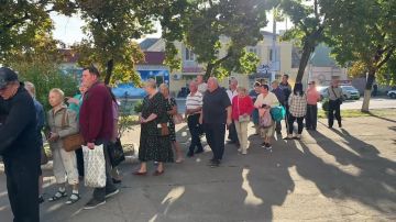 В столице активно голосуют: в Доме народных традиций и ремёсел за первые 40 минут проголосовали более 200 человек