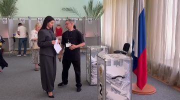 Проголосовать на выборах пришли и парламентарии