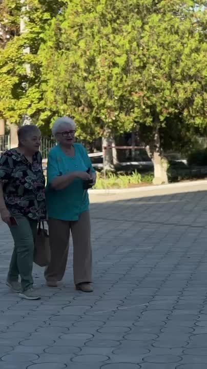 Голос каждого важен. В столице Приднестровья избиратели идут на участки осознанно и активно