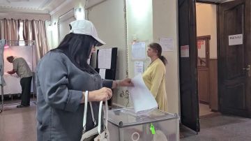 Приднестровские россияне голосуют за будущее, развитие, мир, единство с большой страной