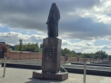 В Дубоссарах проходит траурный митинг, посвящённый 85-й годовщине трагических событий, когда в сентябре 1941 года оккупанты расстреляли порядка 18,5 тысяч мирных граждан