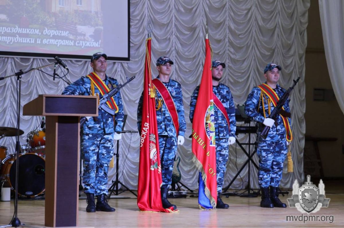 Каменскому РОВД – 35 лет. На празднике – сотрудники и ветераны подразделения
