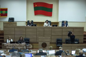 Верховный Совет поддержал инициативу Правительства и утвердил Государственную целевую программу «Учебник» на 2027-2031 годы