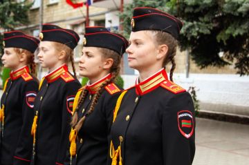 В Республиканском кадетском корпусе вручили 48 аттестатов российского образца