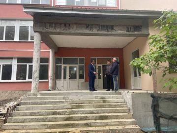 Специалисты Департамента строительства, архитектуры и дорожного хозяйства Минэкономразвития провели выездные совещания на объектах здравоохранения