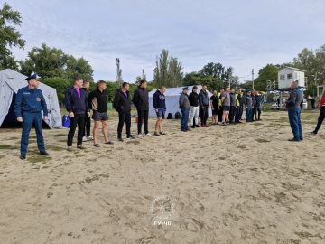 На столичном городском пляже начался второй день чемпионата