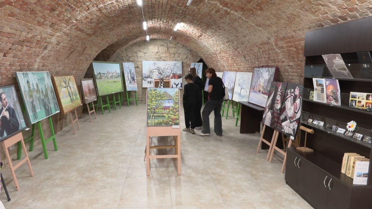 «Колорит Приднестровья»: выставка картин открылась в информационном центре Бендерской крепости