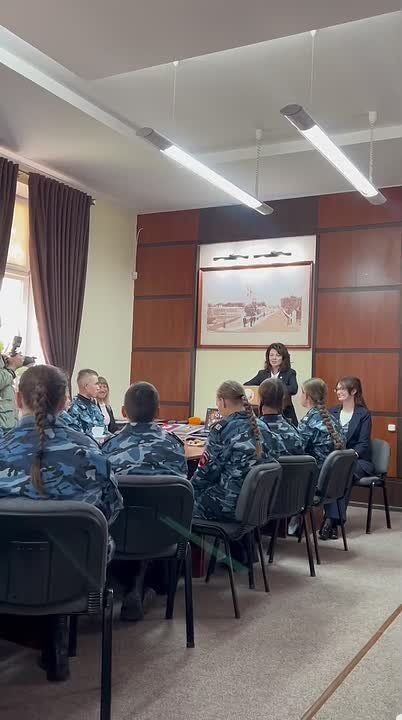 В столичном Музейном квартале проходит встреча кадетов с главой госадминистрации Тирасполя и Днестровска Илоной Тюряевой