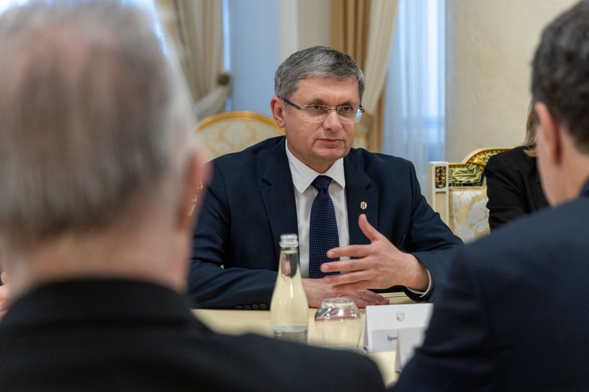 Спикер парламента Игорь Гросу сказал, что власти намерены изменить законодательство, чтобы разрешить производство беспилотников в Молдове для обеспечения внутренних потребностей страны