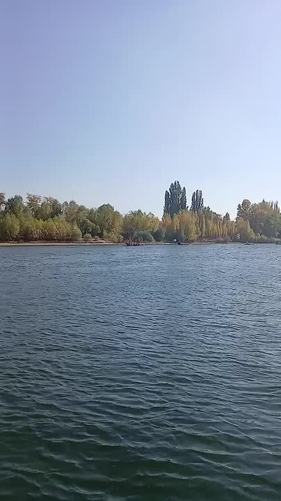 Крестный ход на воде начался