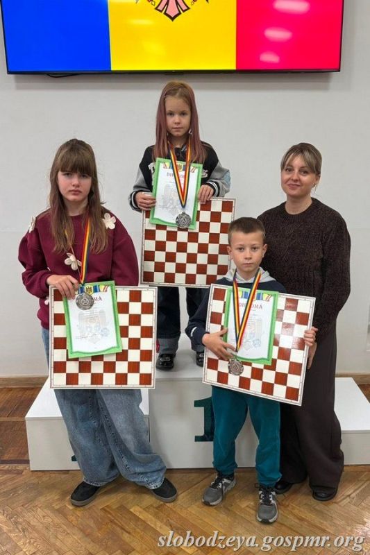 Юные шашисты из Слободзеи заняли призовые места на чемпионате Кишинёва