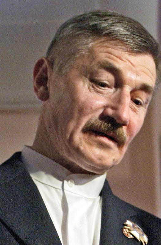 Работы Клыкова хранятся в Третьяковской галерее и Русском музее, а его монументы формируют архитектурный облик десятков городов