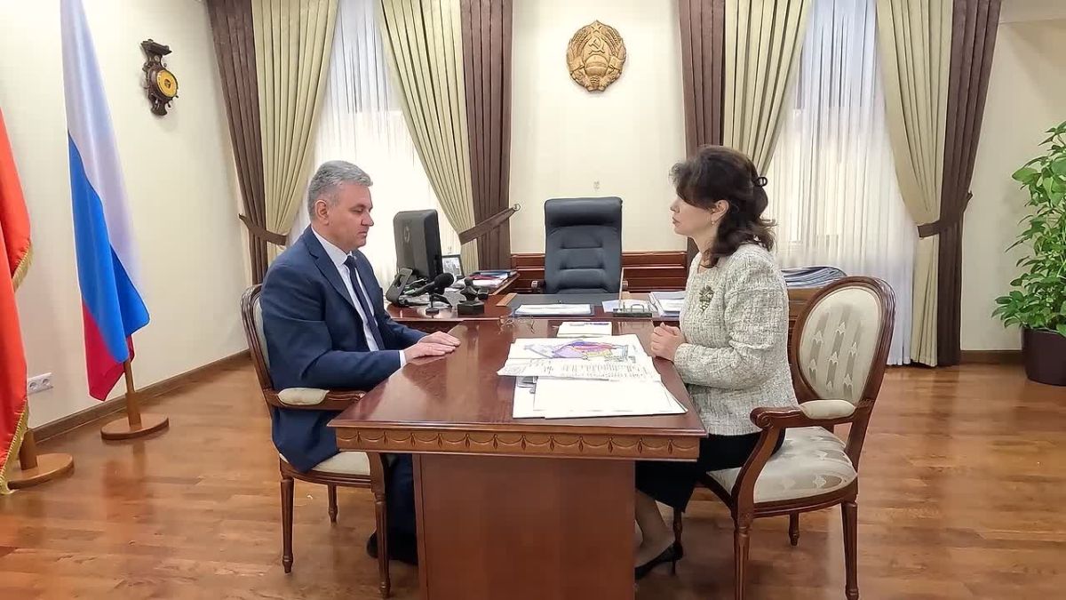 «Думаю, на следующий год будут какие-то /финансовые/ возможности, и по Фонду капвложений мы однозначно будем вкладывать денежные средства в столицу нашей Родины – Приднестровской Молдавской Республики» – Президент на встрече...