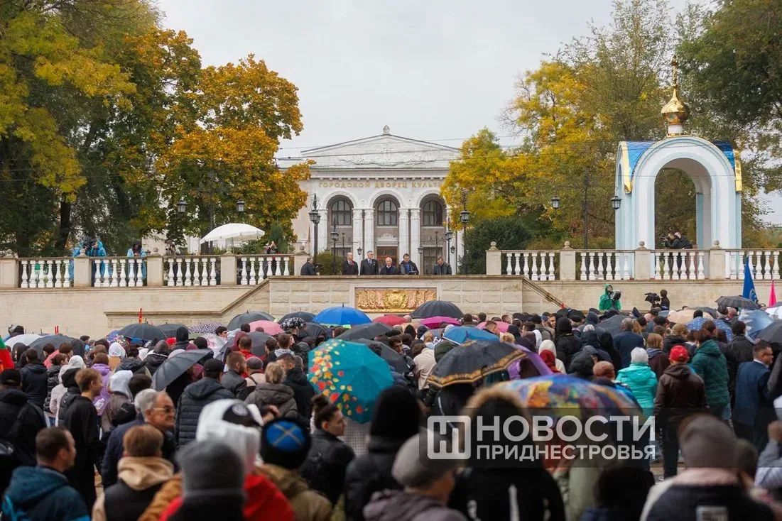 «Категорически отвергаем принудительную ассимиляцию, унионизм, языковую дискриминацию и навязывание чужой идентичности»: участники Собрания приднестровского народа приняли резолюцию